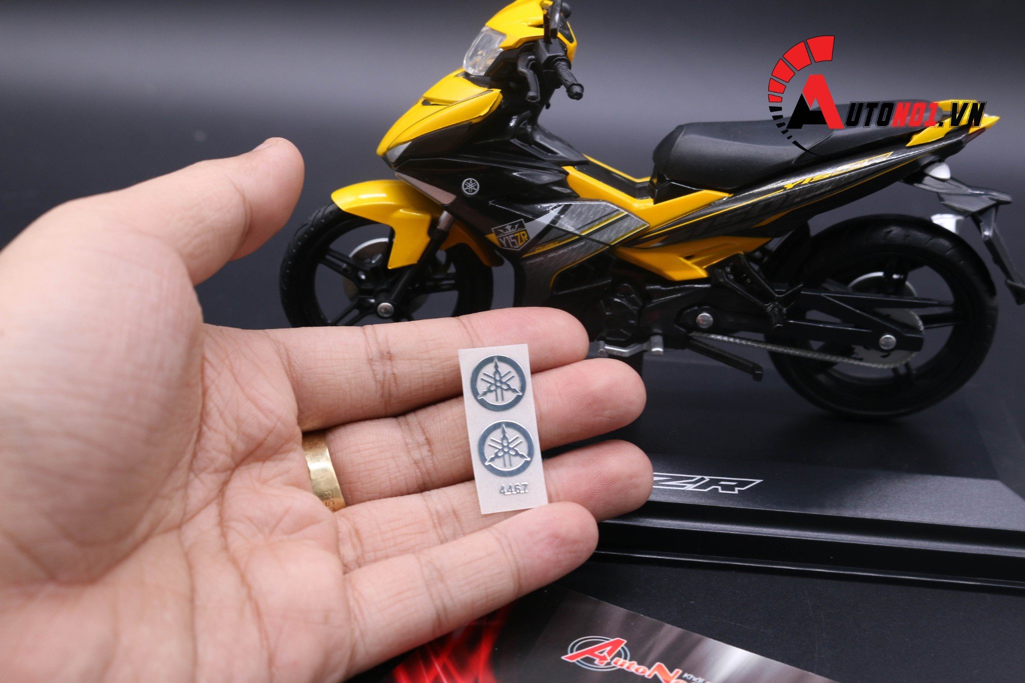 DECAL KIM LOẠI YAMAHA 4467 DC010