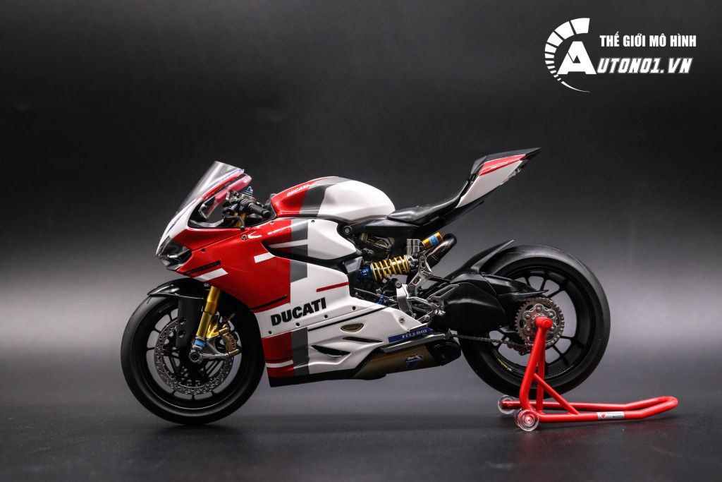 MÔ HÌNH DUCATI V4S CORSE CUSTOM 1:12 TAMIYA D095