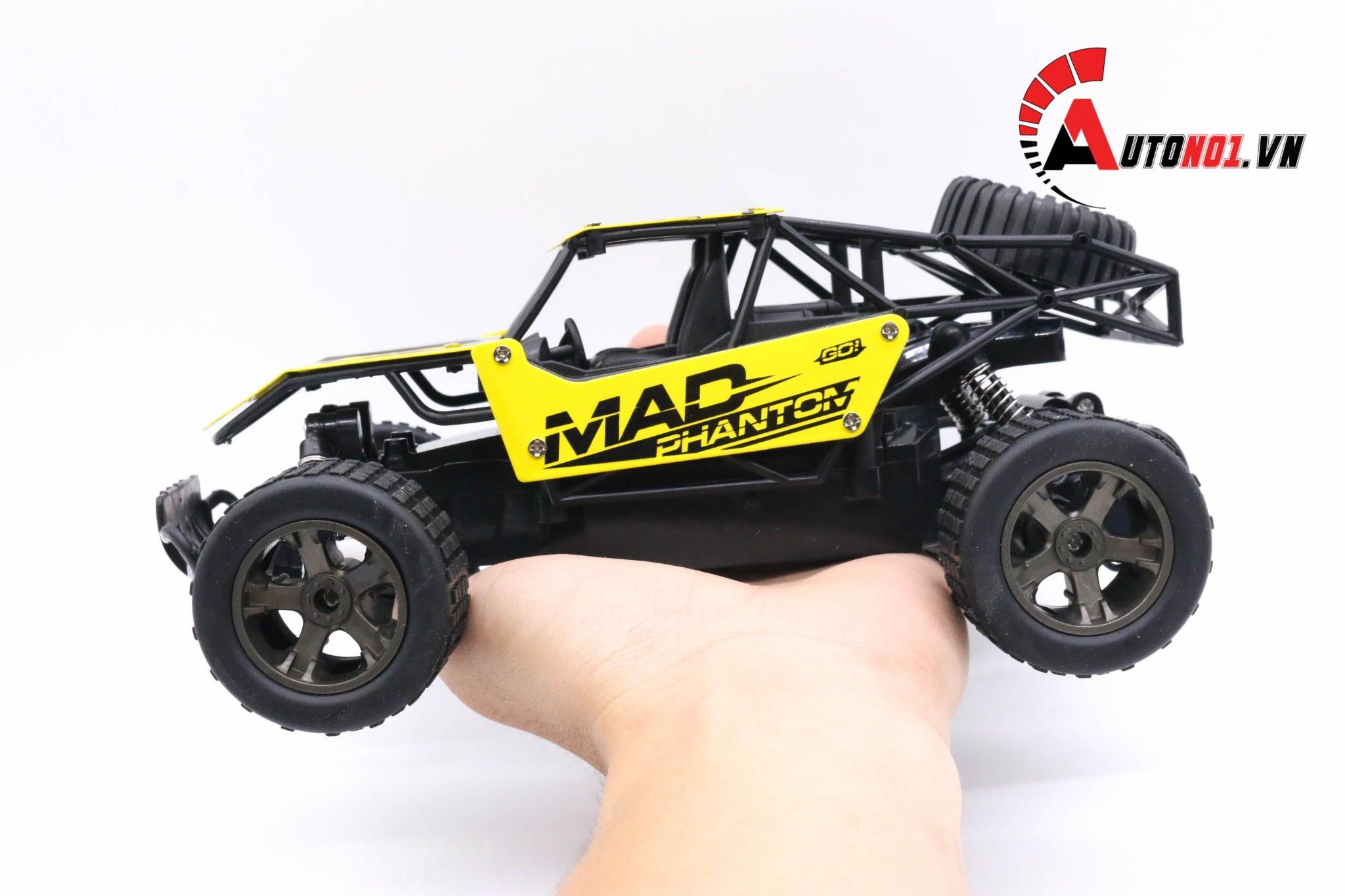  MÔ HÌNH XE ĐIỀU KHIỂN Ô TÔ OFF ROAD MAD PHANTOM YELLOW 1:18 HÃNG DEER MAN 6058 