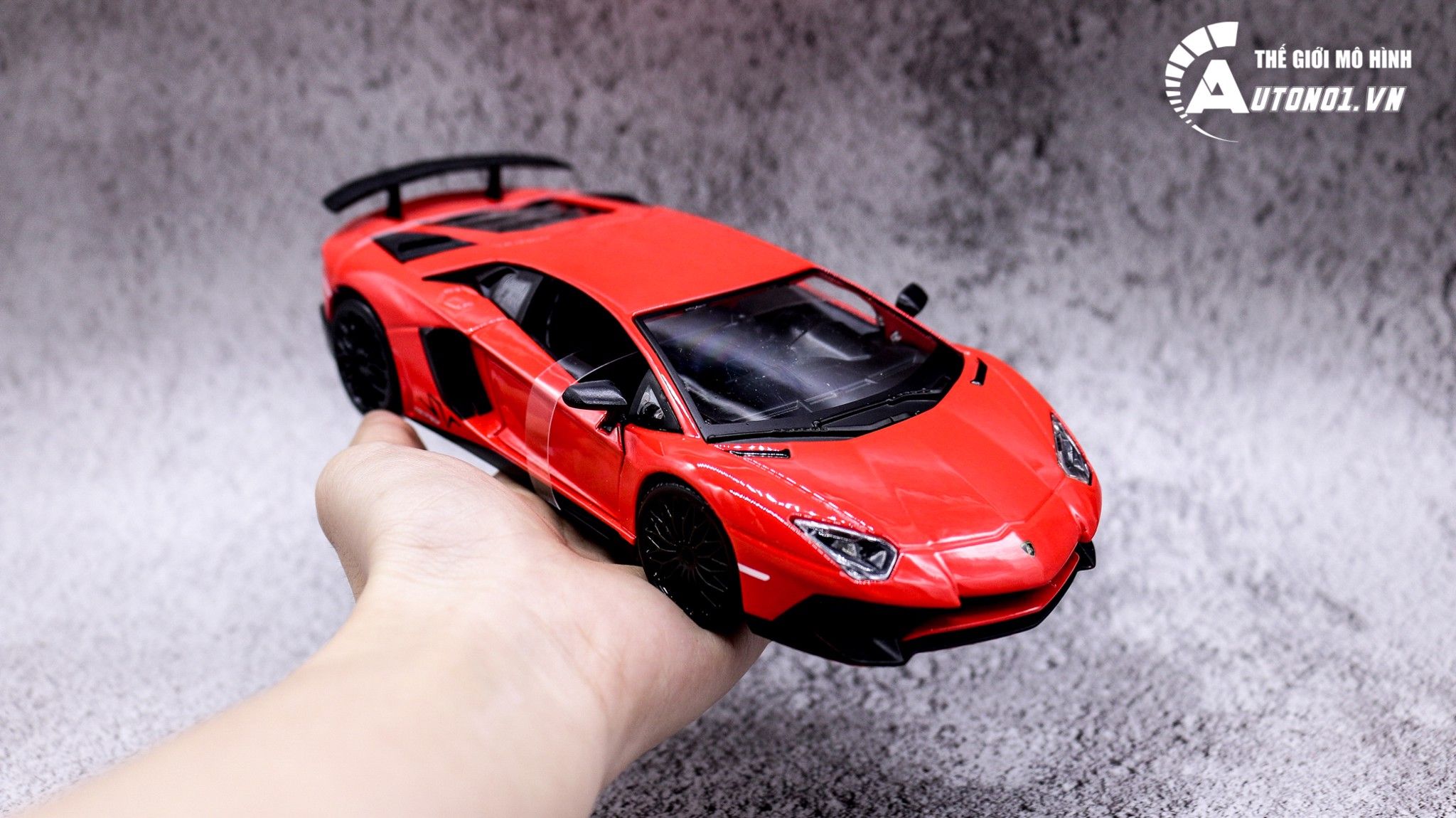  Mô hình Lamborghini Aventador Lp 750-4 Sv Plus đánh lái được 1:24 Bburago 3667 