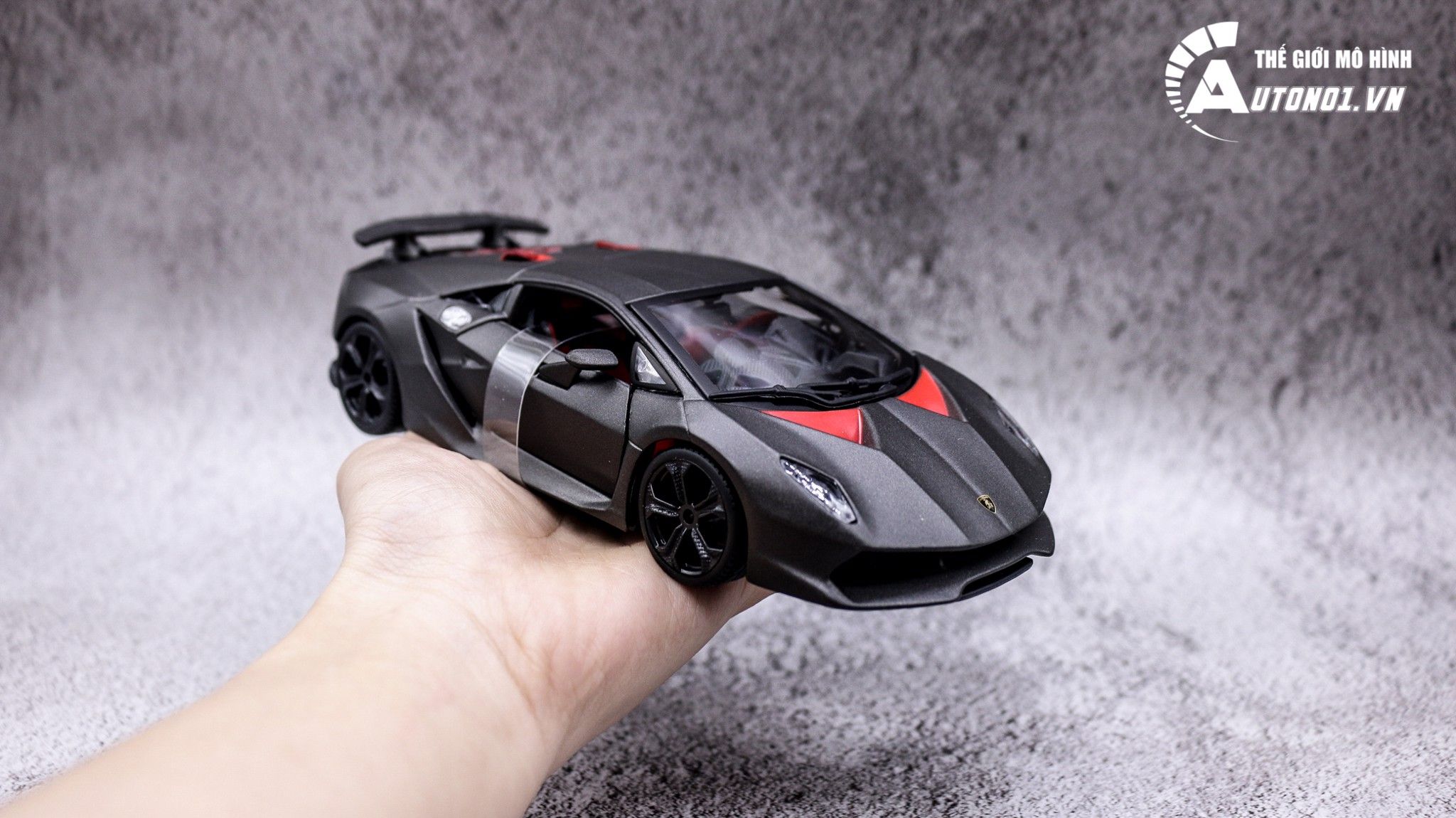  Mô hình xe Lamborghini Sesto Elemento đánh lái được 1:24 Bburago 1306 