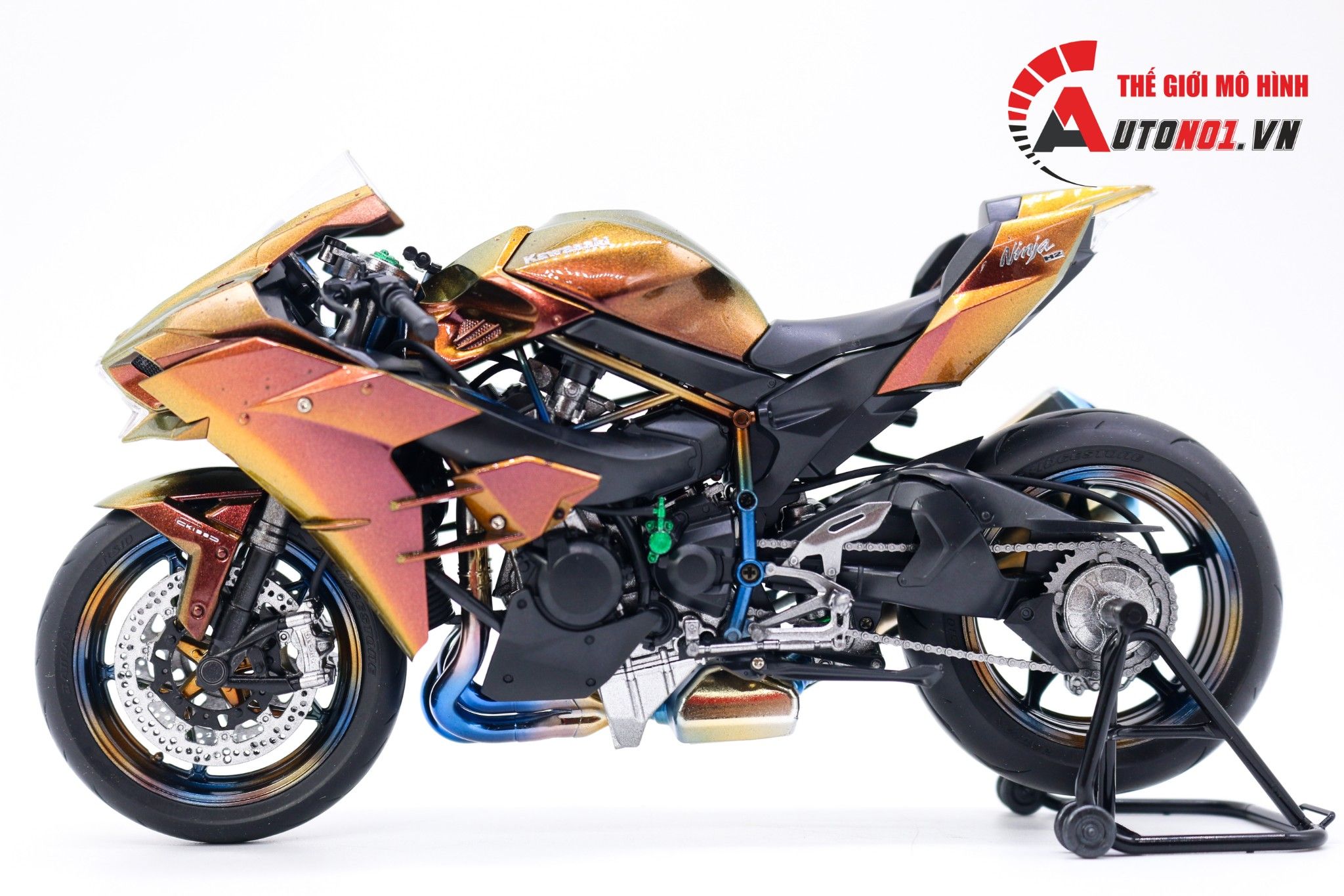  Mô hình xe cao cấp Kawasaki H2 Custom Stardust Copper 1:12 Tamiya D096 