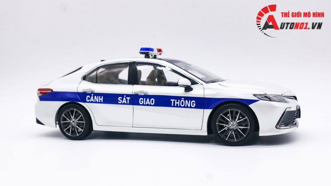  Mô hình xe ô tô độ CSGT Toyota Camry 2019 cao cấp full open tỉ lệ 1:18 Paudi OT162 