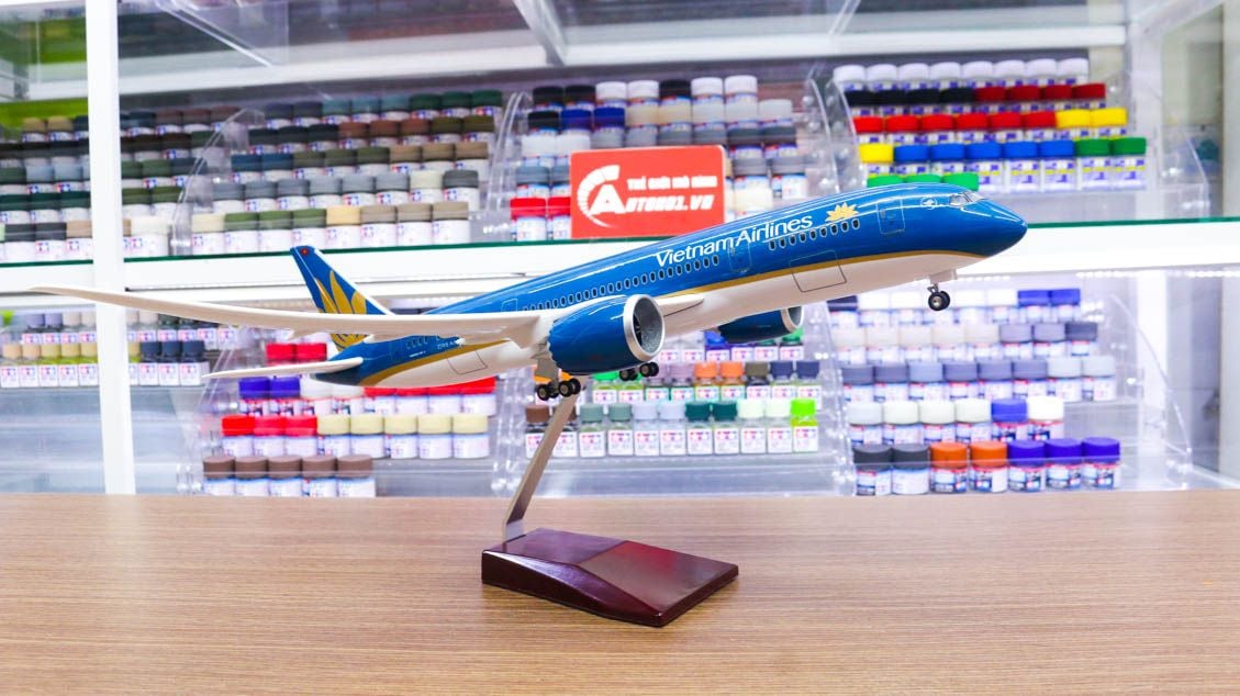  Mô hình máy bay Vietnam Airlines Dreamliner Boeing B787 47cm 1:130 có đèn led tự động theo tiếng vỗ tay hoặc chạm MB47002 