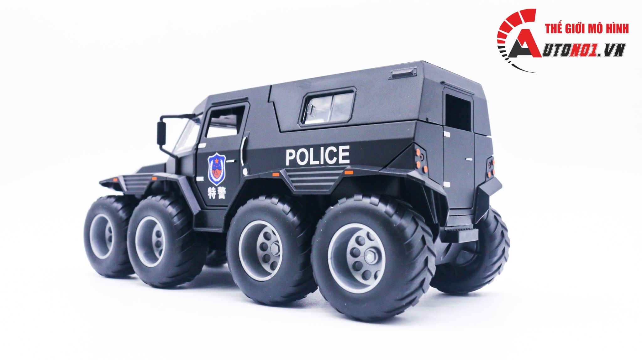  Mô hình xe cảnh sát địa hình lội nước Shaman 8x8 Police 1:24 Miniauto OT135 