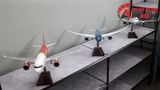  Mô hình máy bay Vietnam Airlines Dreamliner Boeing B787 47cm 1:130 có đèn led tự động theo tiếng vỗ tay hoặc chạm MB47002 