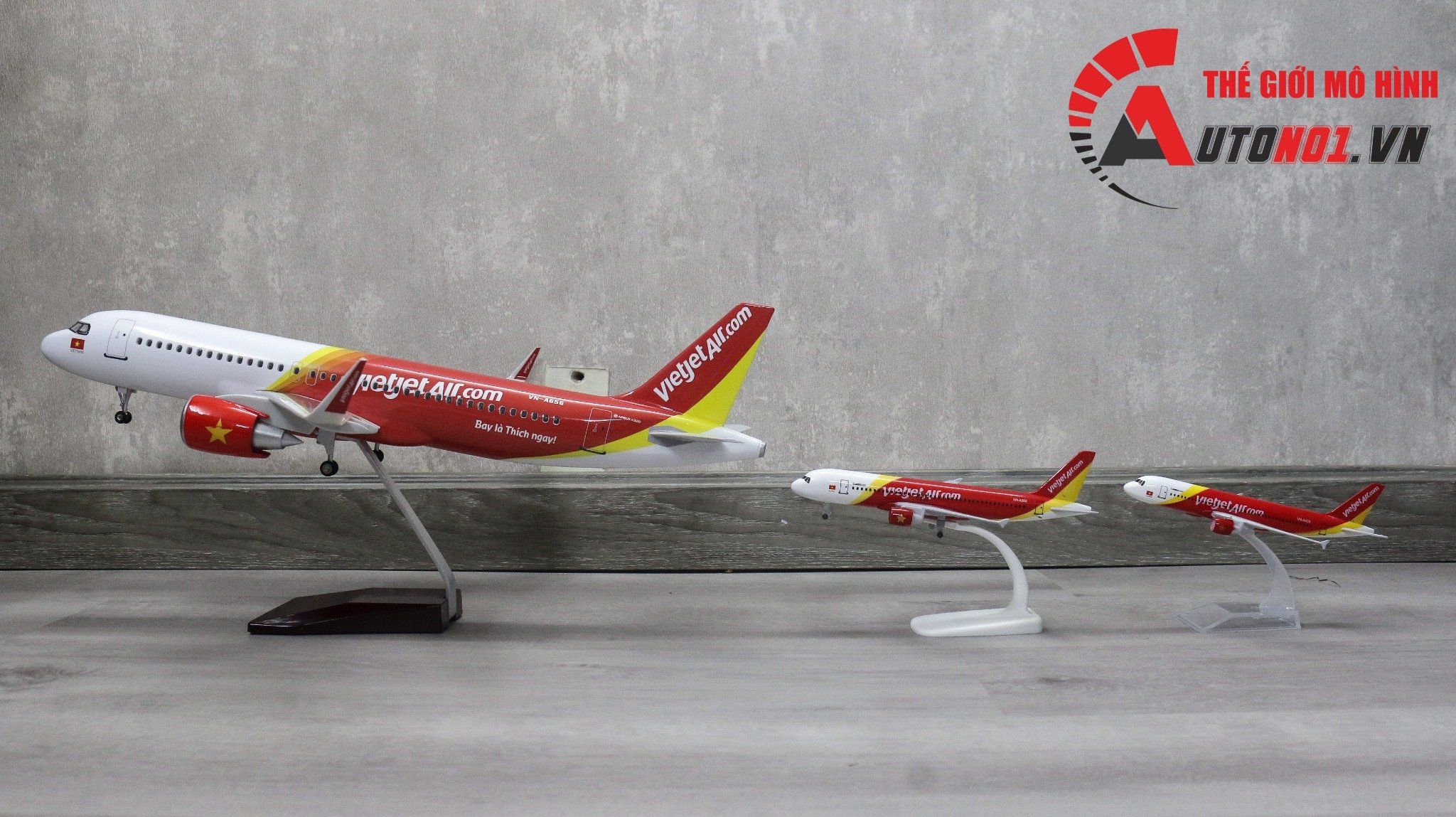  Mô hình máy bay Vietjet Air Airbus A320 47cm 1:130 có đèn led tự động theo tiếng vỗ tay hoặc chạm MB47003 