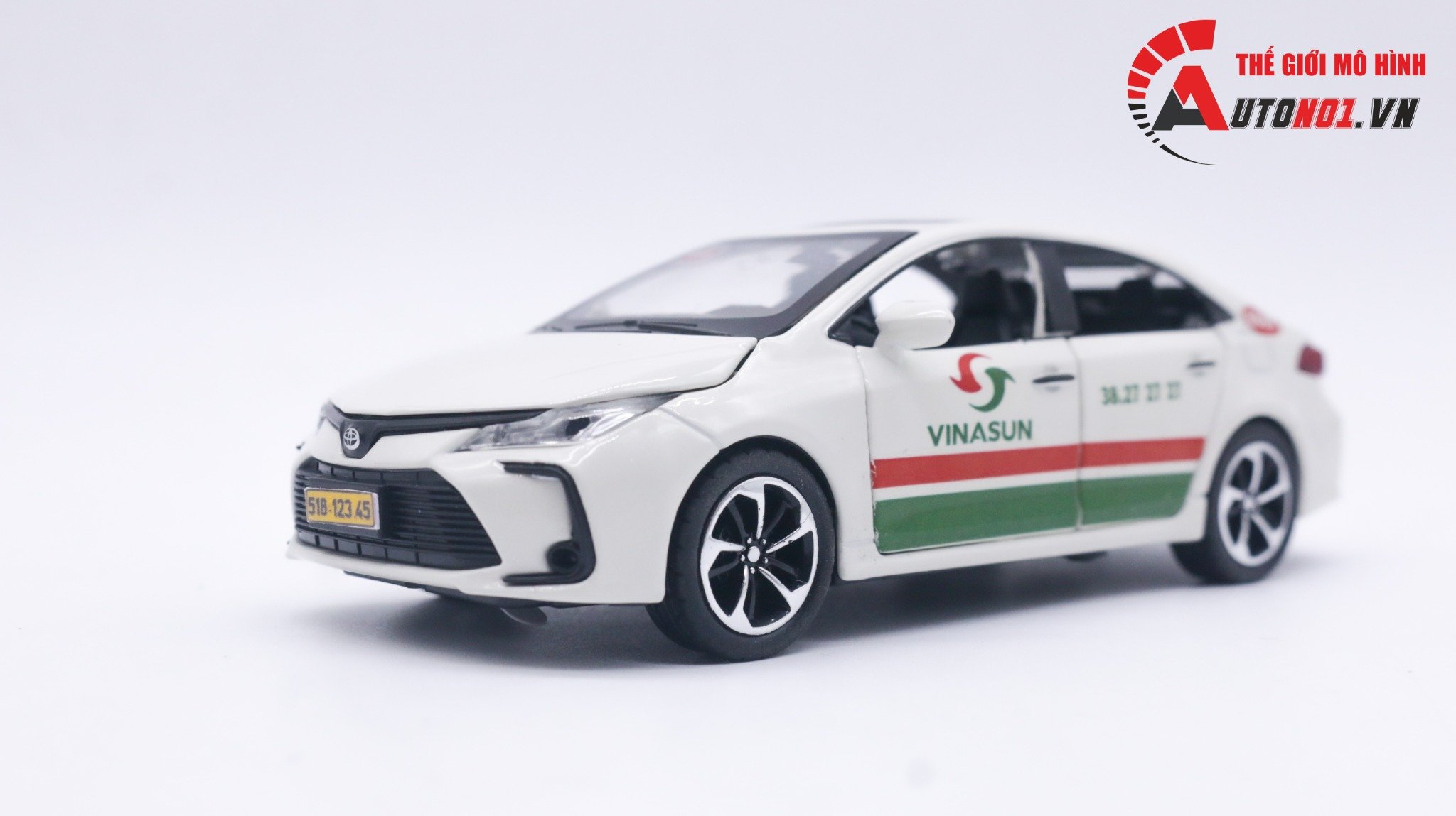  Mô hình xe độ dịch vụ taxi Vinasun Toyota Corolla Altis 2022 full open 1:32 Che Zhi Autono1 OT155 