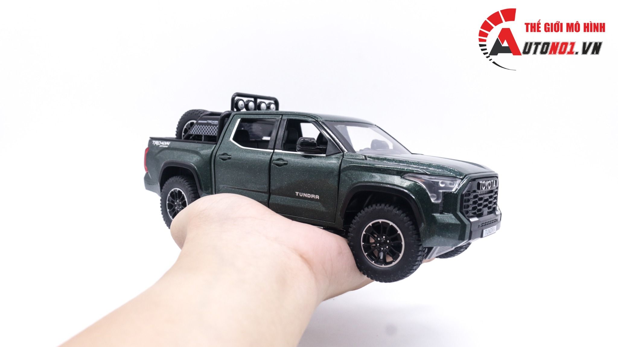  Mô hình xe bán tải Toyota Tundra TRD 4x4 1:24 Henteng model OT157 