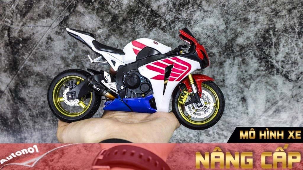 MÔ HÌNH XE HONDA CBR 1000RR WHITE RED ĐỘ PÔ - ĐỘ MÂM 1:12 AUTONO1 D172