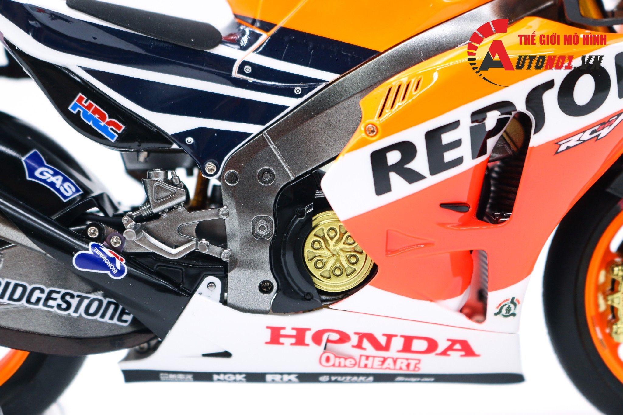  Mô hình xe Repsol Honda Rc213v 2014 1:12 Tamiya D098A 