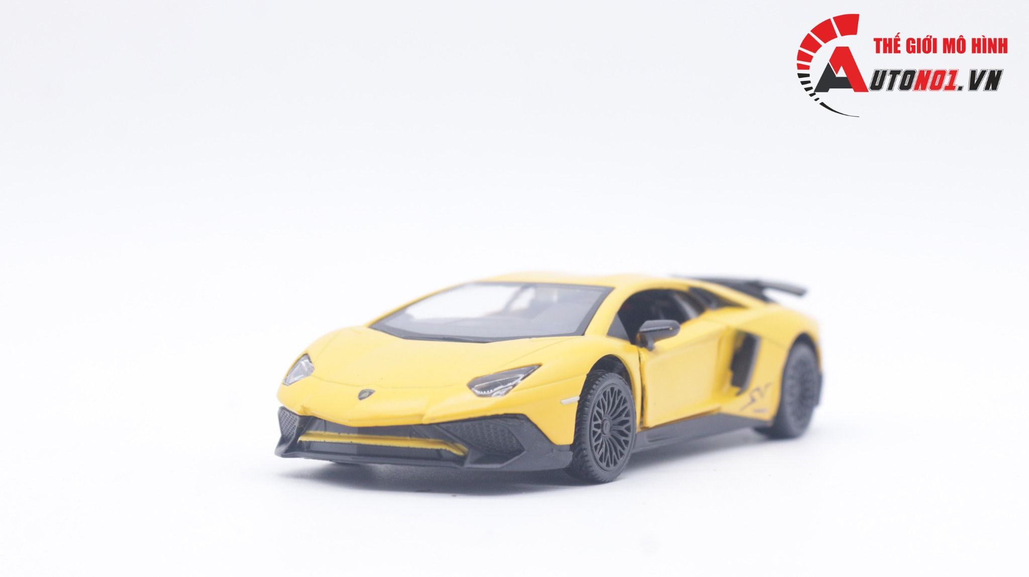  Mô hình xe Lamborghini Aventador 750-4 SV coupe yellow tỉ lệ1:36 Alloy OT161 