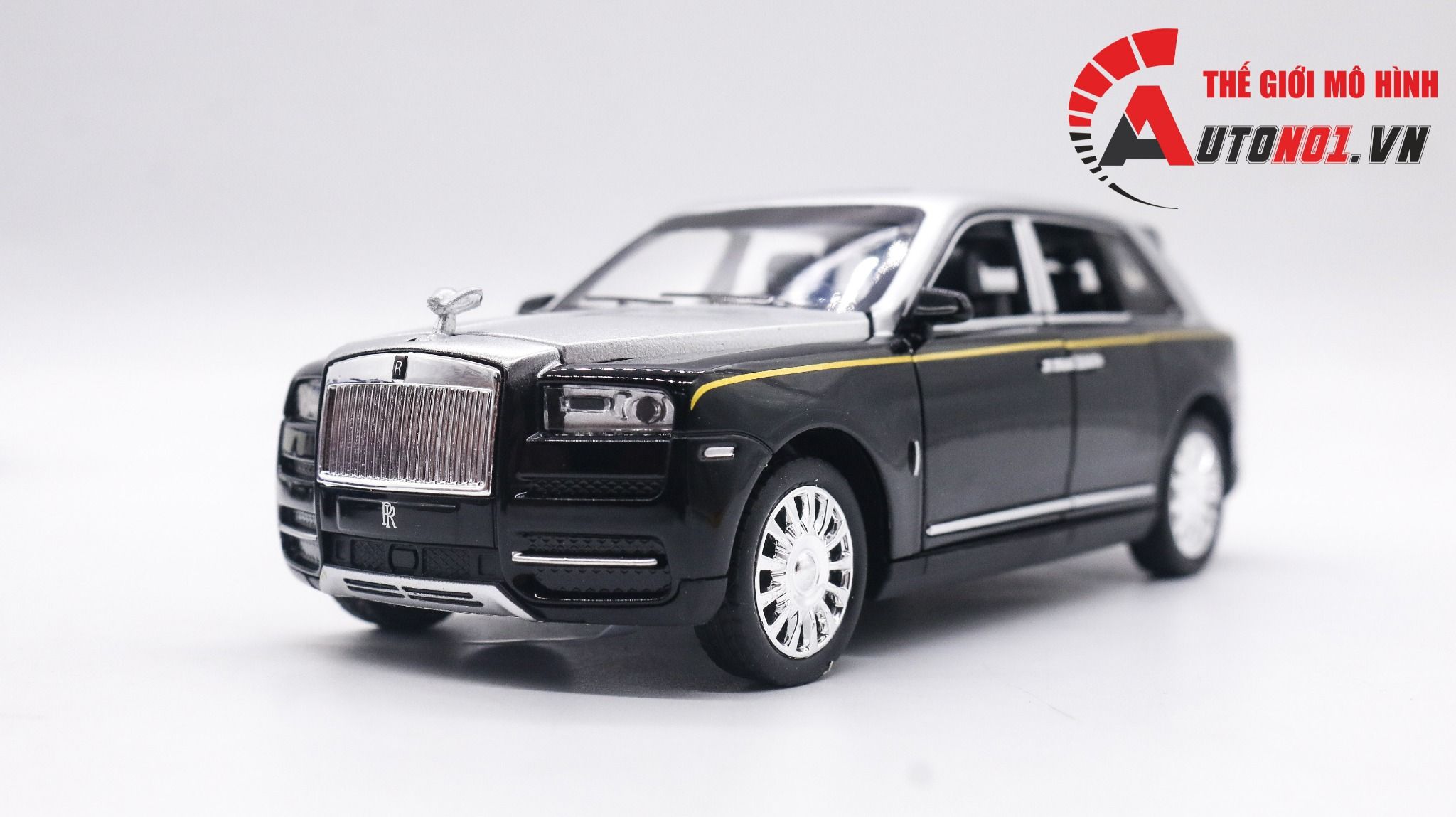  Mô hình xe Rolls Royce Cullinan tỉ lệ 1:32 Alloy Model 8121 