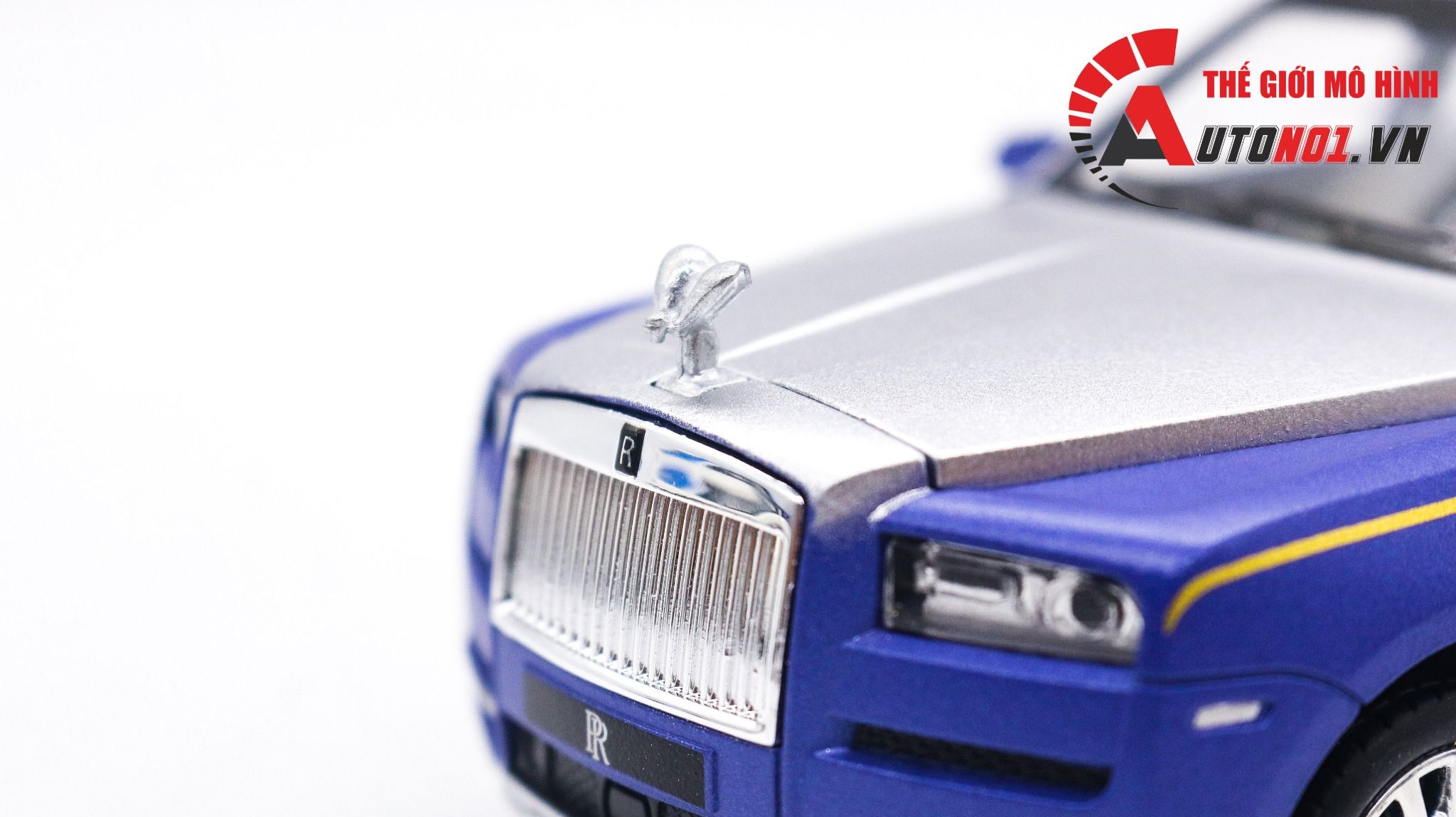  Mô hình xe Rolls Royce Cullinan tỉ lệ 1:32 Alloy Model 8121 