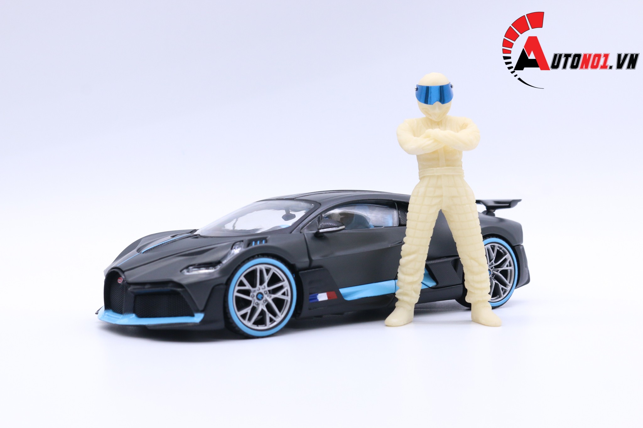 AUTONO1 STIG FIGURE 1:18 1136