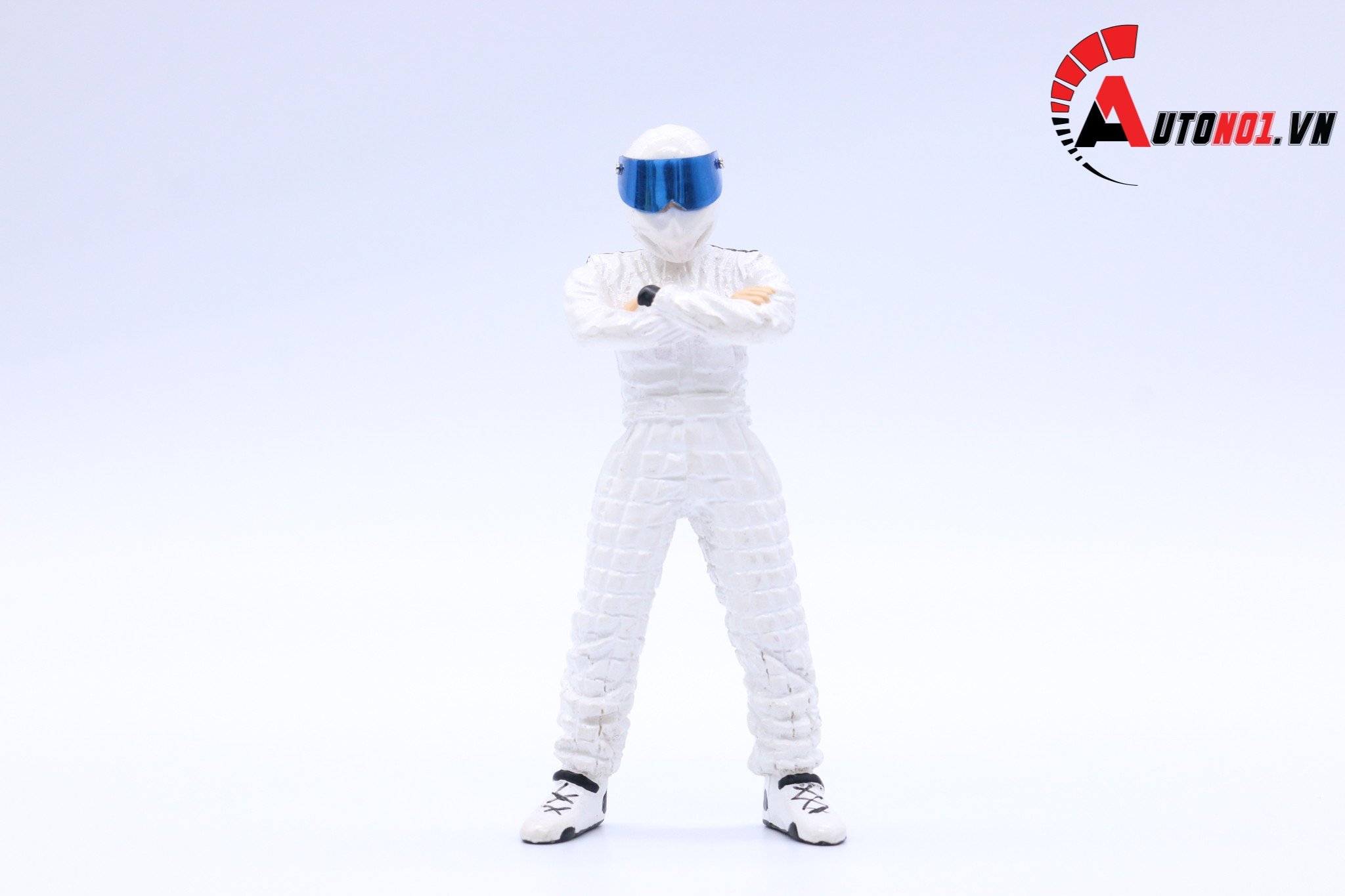 AUTONO1 STIG FIGURE WHITE 1:18 1138