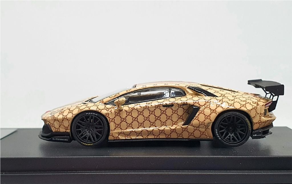 Xe mô hình Lamborghini Aventador LB*Performance Gucci 1:64 JEC J64-002-GU