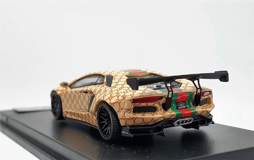 Xe mô hình Lamborghini Aventador LB*Performance Gucci 1:64 JEC J64-002-GU