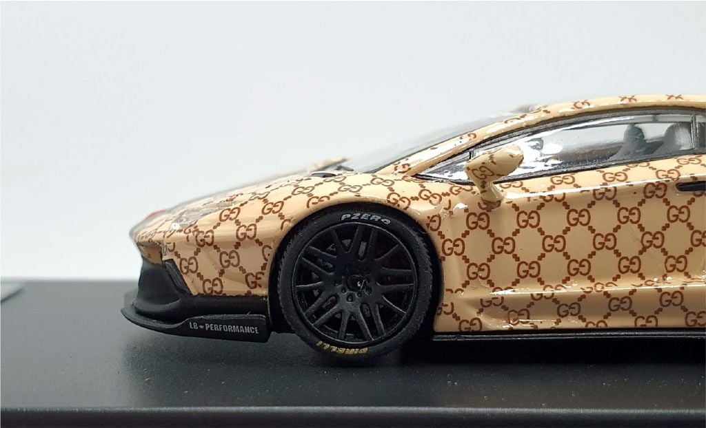 Xe mô hình Lamborghini Aventador LB*Performance Gucci 1:64 JEC J64-002-GU