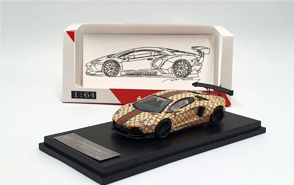 Xe mô hình Lamborghini Aventador LB*Performance Gucci 1:64 JEC J64-002-GU