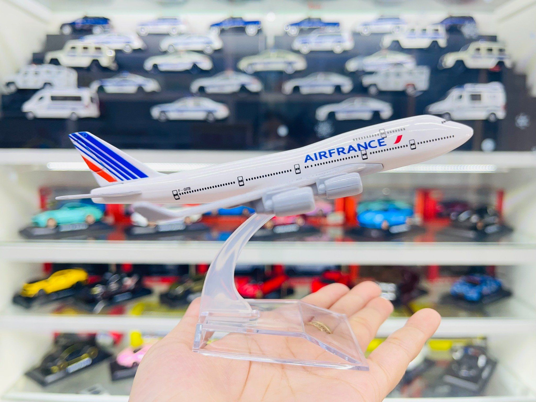  Mô hình máy bay Air France Boeing B747 16cm MB16008 