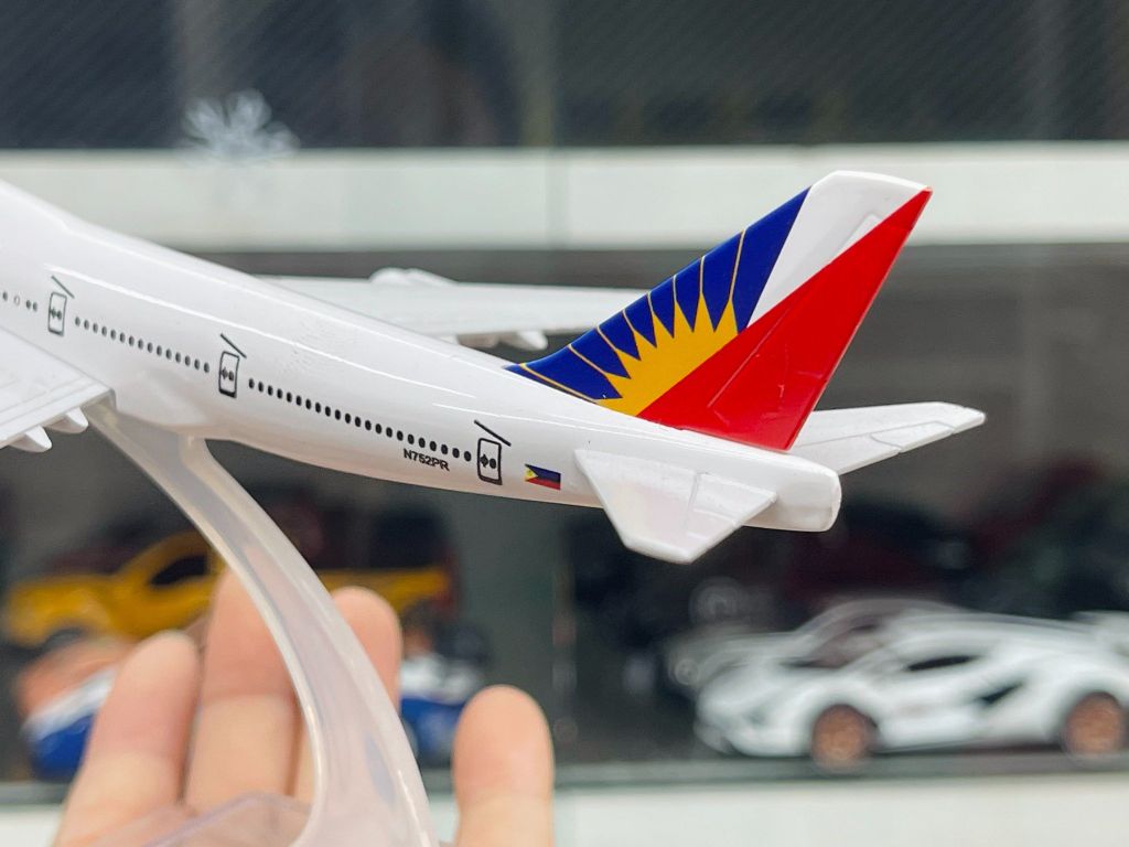 Mô hình máy bay Philippines Boeing B747-200 16cm MB16009