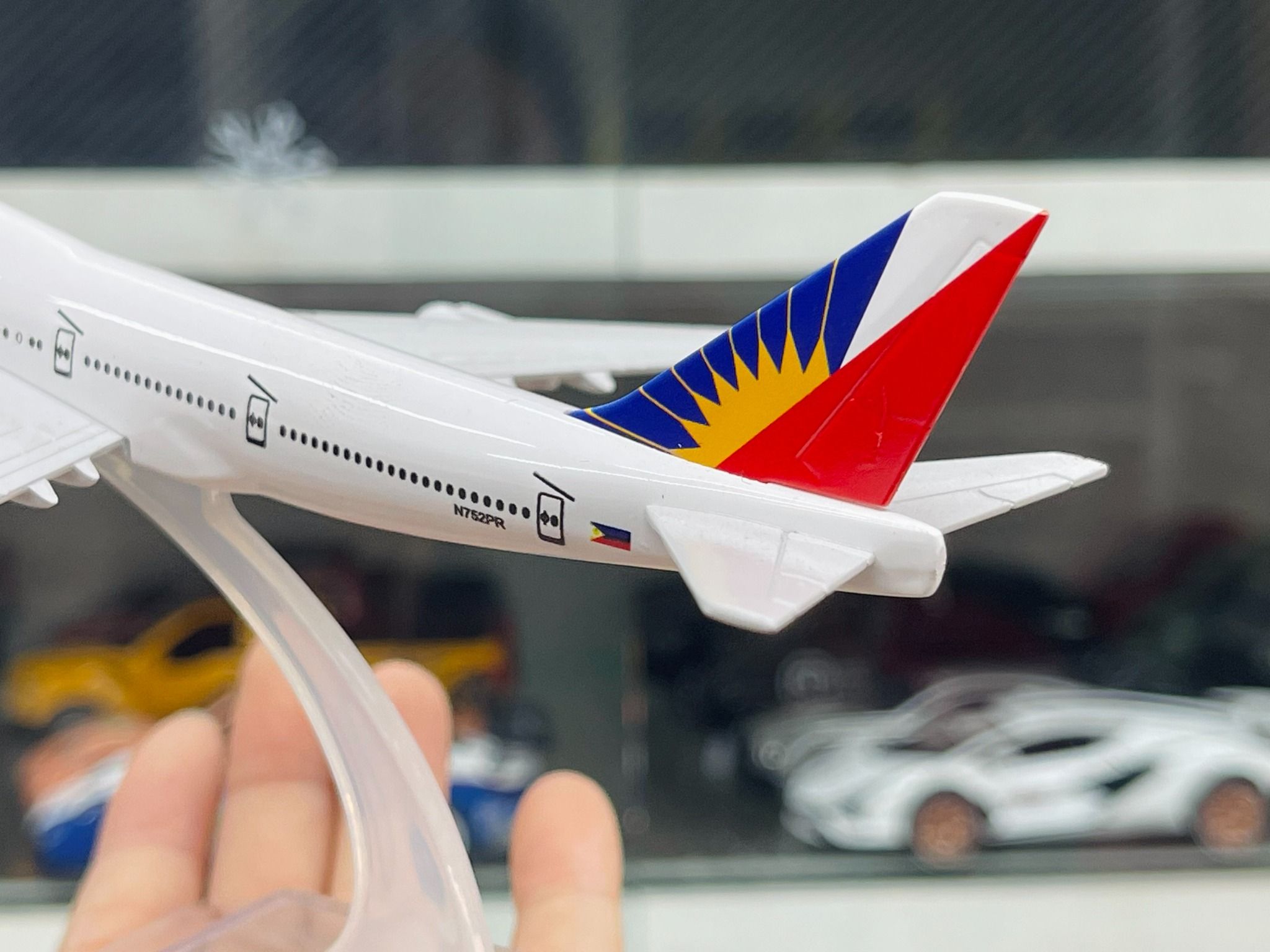  Mô hình máy bay Philippines Boeing B747-200 16cm MB16009 