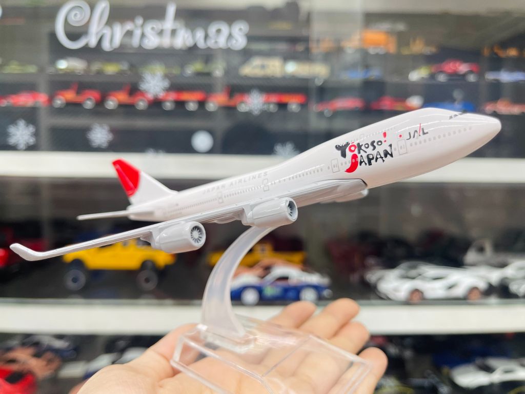 Mô hình máy bay Yokoso Japan Airlines Boeing B747-400 16cm MB16018