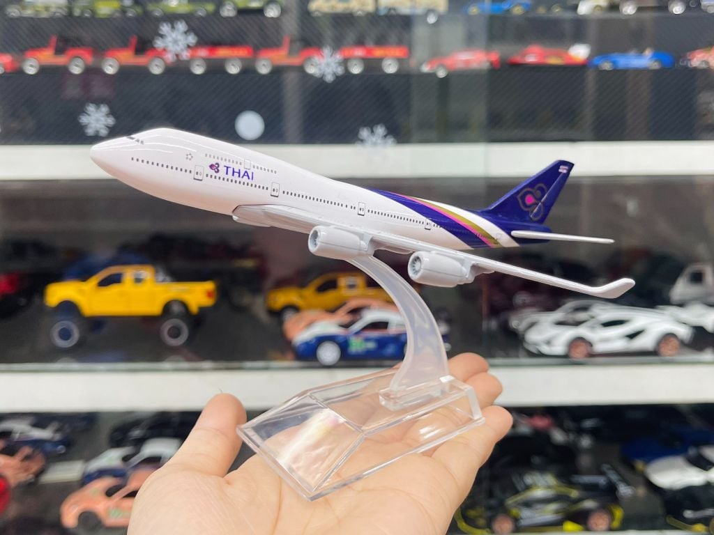 Mô hình máy bay Thái Lan Thai Airways Boeing B747 16cm MB16025