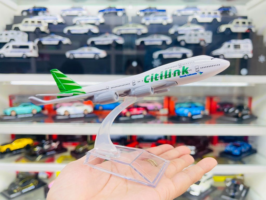Mô hình máy bay Indonesia Citilink Airways Boeing B747 16cm MB16030