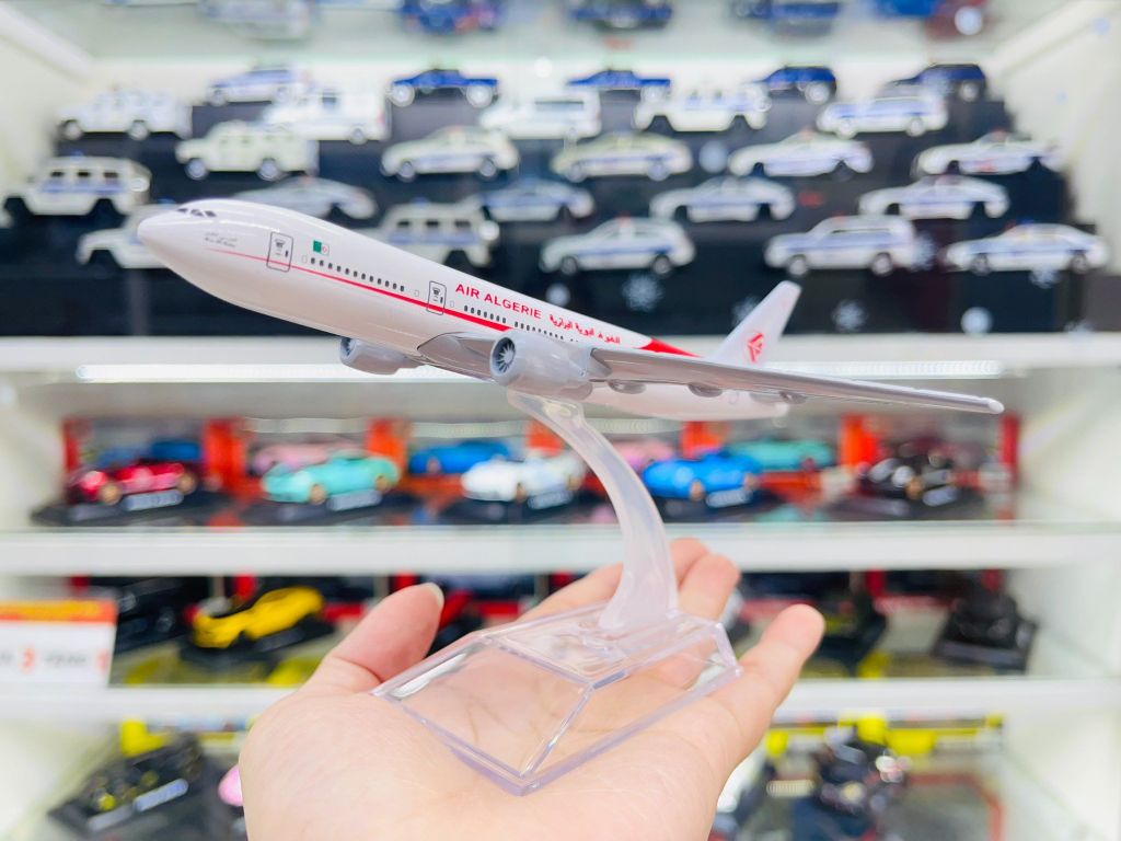 Mô hình máy bay Ageria Air Algeri Boeing B777 16cm MB16059