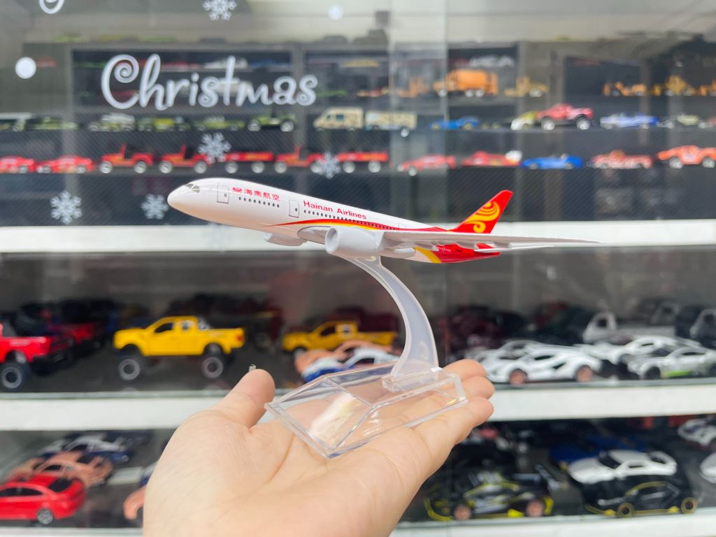 Mô hình máy bay Hainan Airlines Dreamliner Boeing B787 16cm MB16078