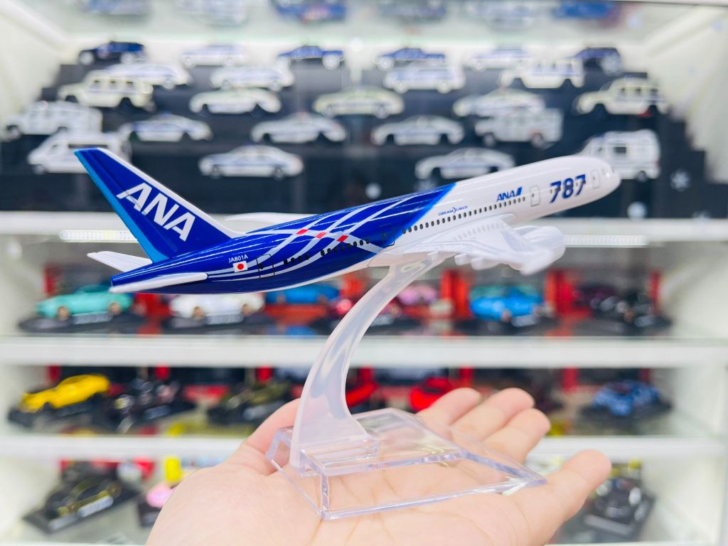 Mô hình máy bay Nhật Bản All Nippon Airways ANA Boeing B787 16cm MB16079