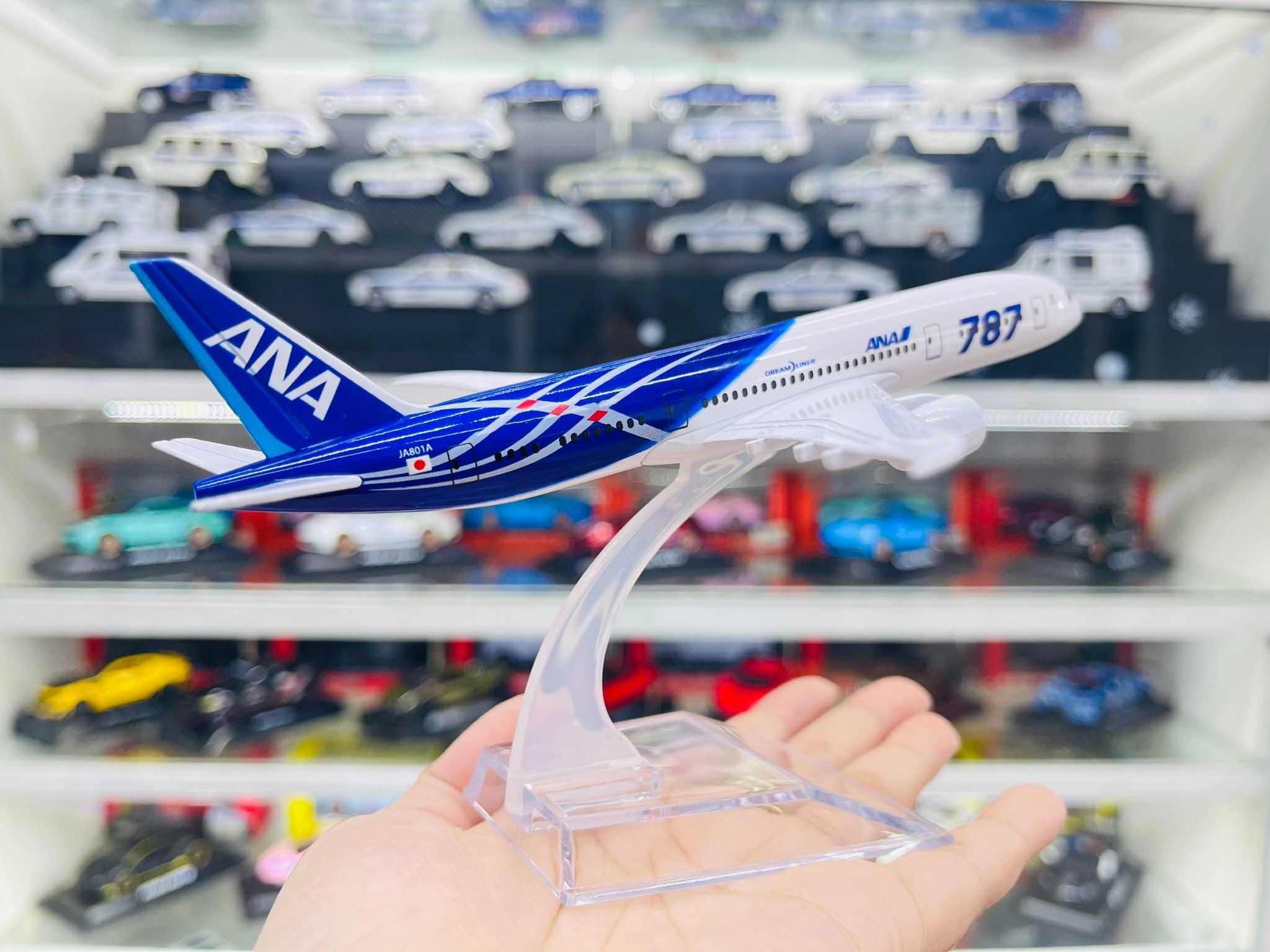  Mô hình máy bay Nhật Bản All Nippon Airways ANA Boeing B787 16cm MB16079 