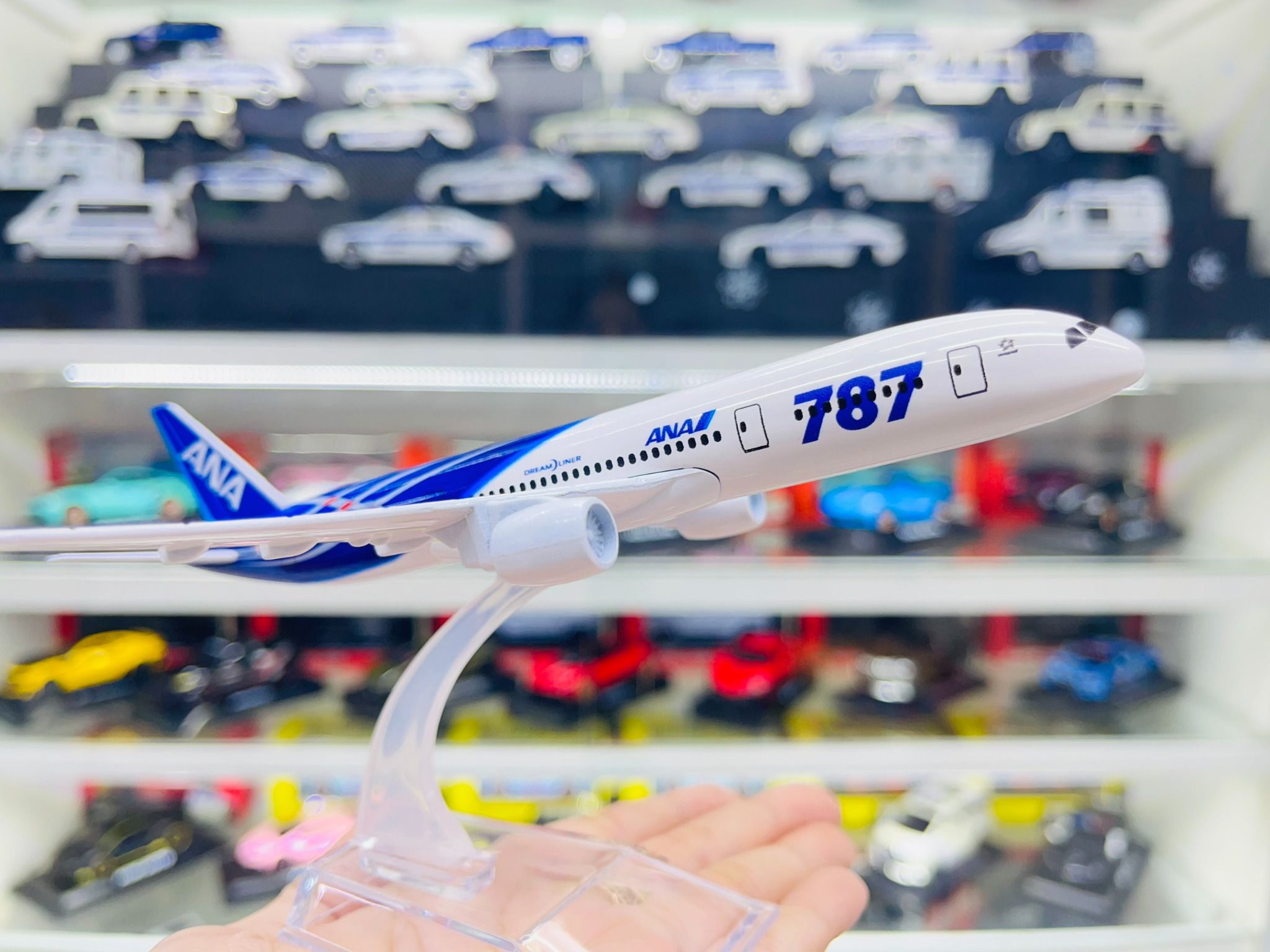  Mô hình máy bay Nhật Bản All Nippon Airways ANA Boeing B787 16cm MB16079 