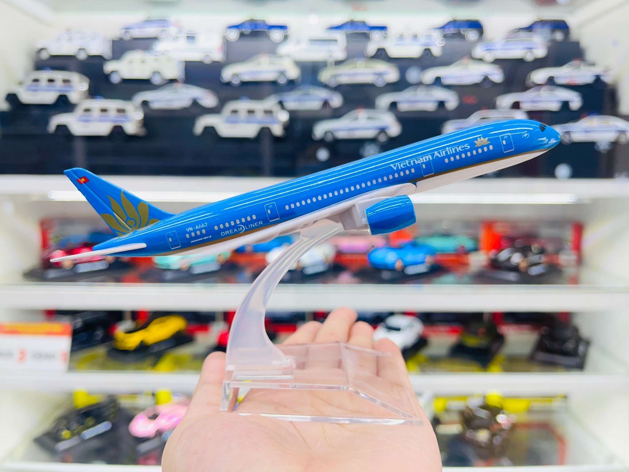  Mô hình máy bay Vietnam Airlines Dreamliner Boeing B787-A862 16cm MB16085 