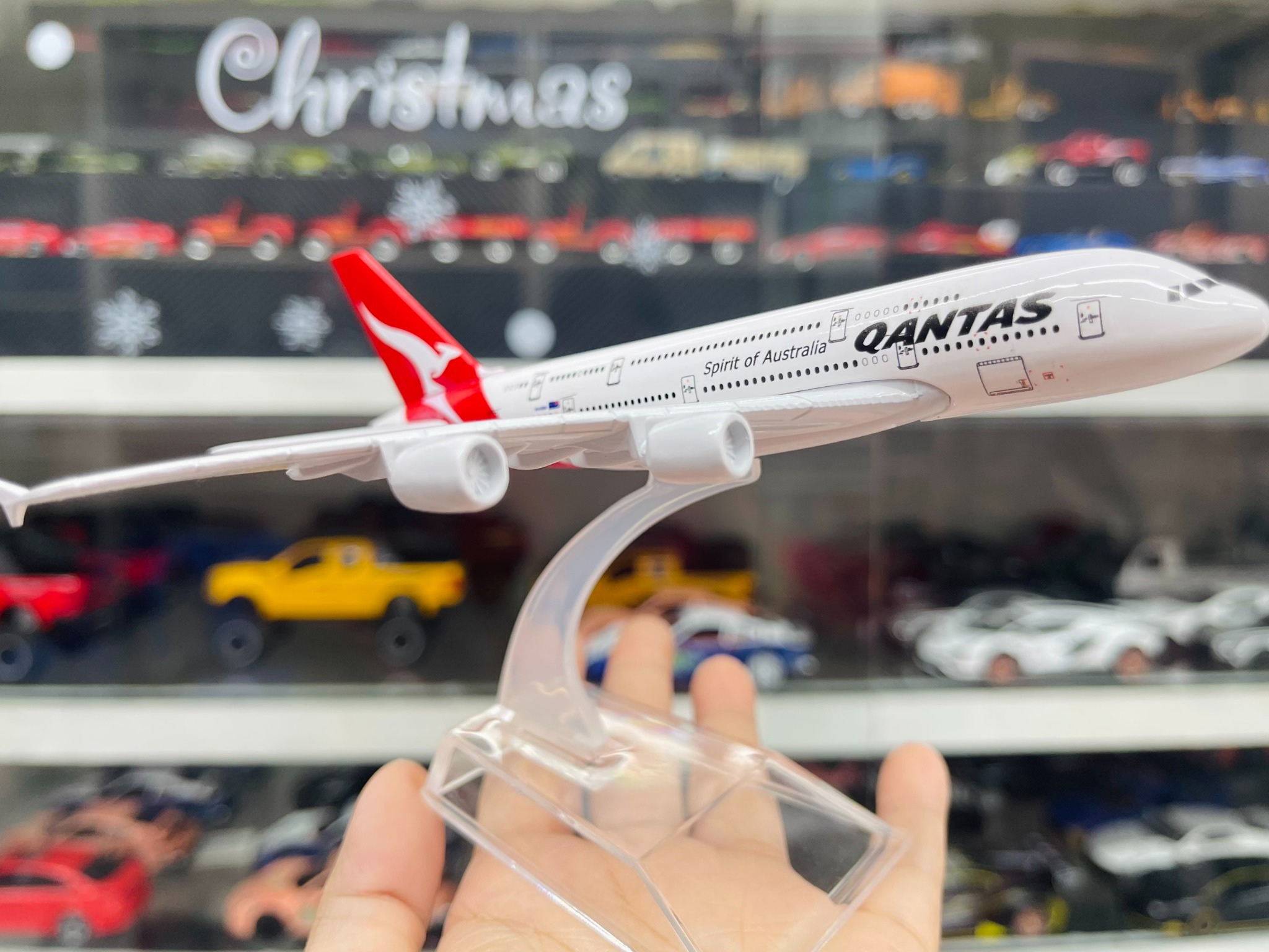  Mô hình máy bay Qantas Airlines Airbus A380 16cm MB16096 