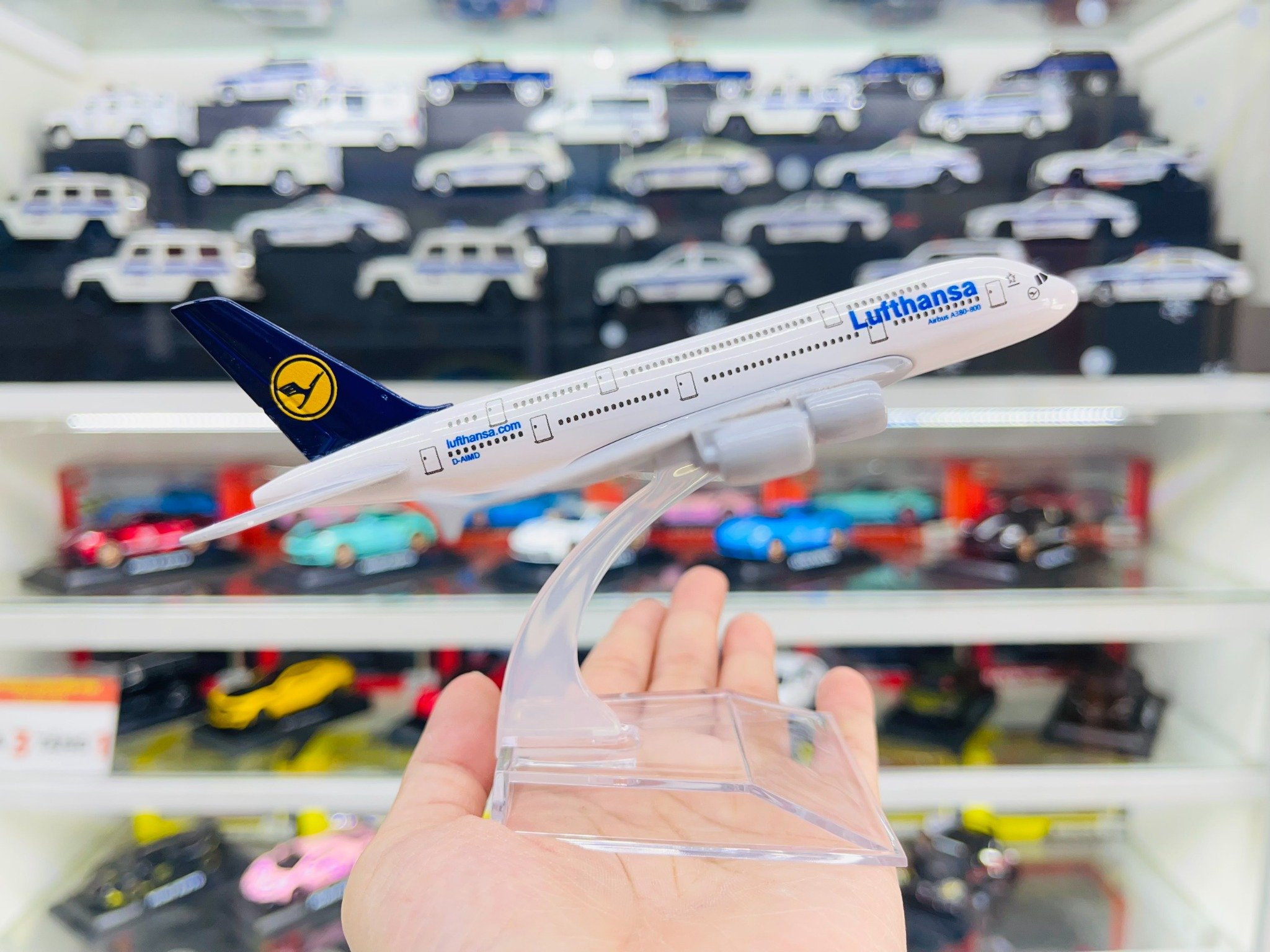  Mô hình máy bay Germany Lufthansa Airbus A380-800 16cm MB16099 