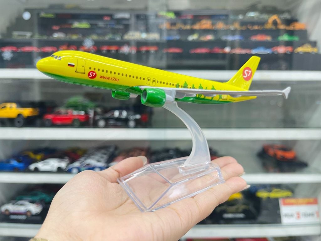 Mô hình máy bay Siberia Airlines S7 Airbus A320-200 16cm MB16140
