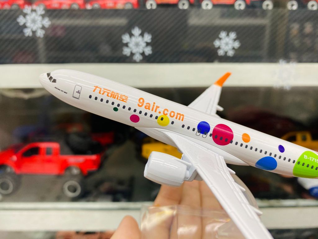 Mô hình máy bay 9Air.com boeing B737 kích thước 16cm MB16200