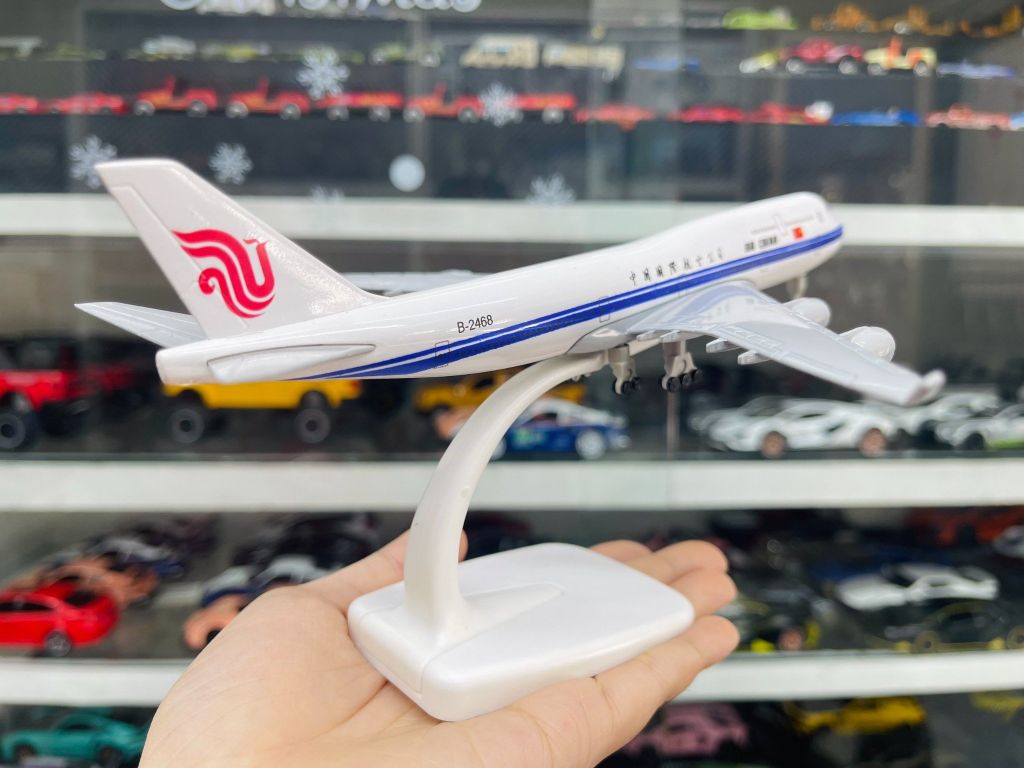 Mô hình máy bay Air China Boeing B747 20cm MB20019