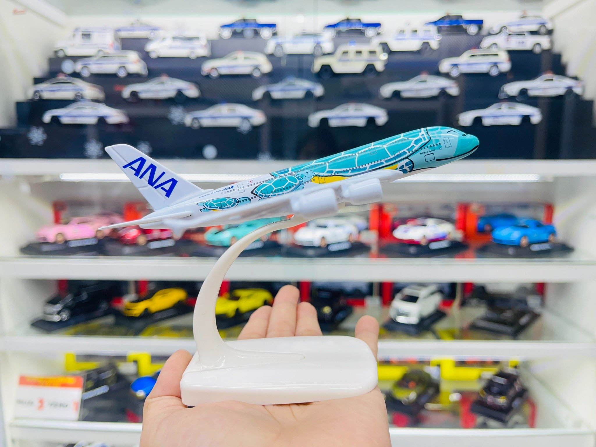  Mô hình máy bay ANA Green Turtle Kai A380 có đế 16cm MB16209 