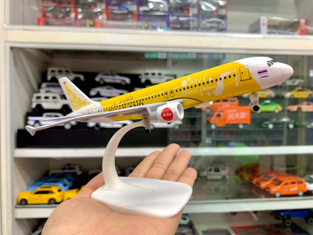 Mô hình máy bay Thai Lan Amazing 2015 Airbus A320 20cm MB20024