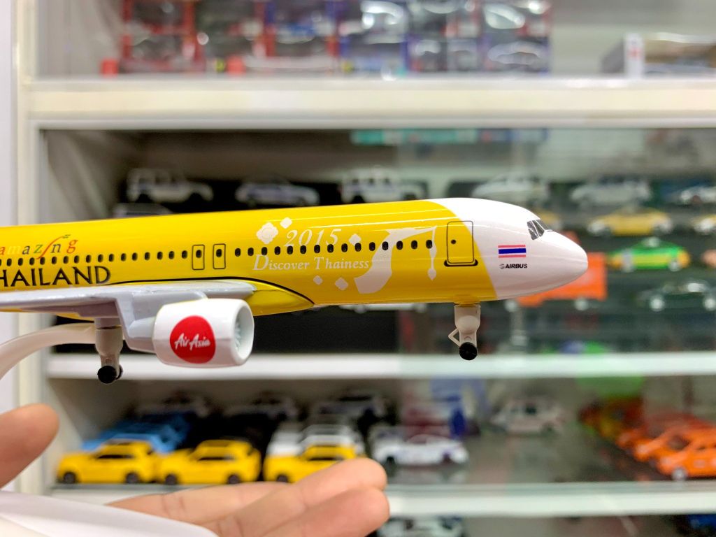 Mô hình máy bay Thai Lan Amazing 2015 Airbus A320 20cm MB20024