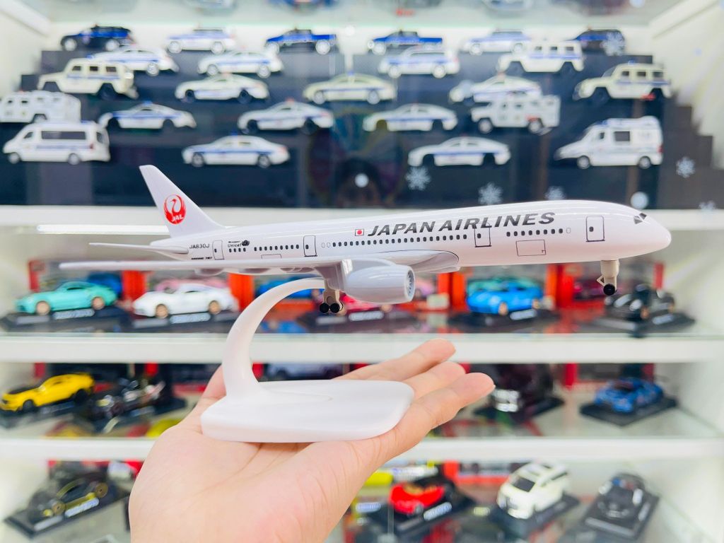 Mô hình máy bay Japan Airlines Boeing B787 20cm Everfly MB20033
