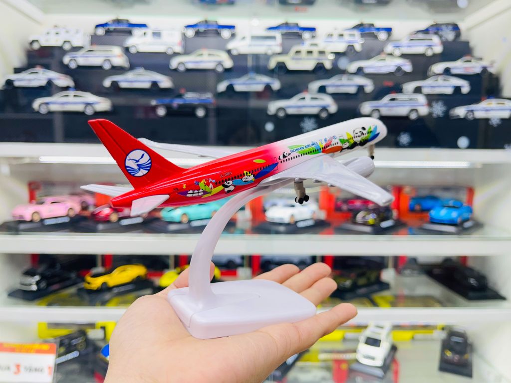 Mô hình máy bay China Sichuan Airlines Airbus A350 có bánh xe 20cm MB20039