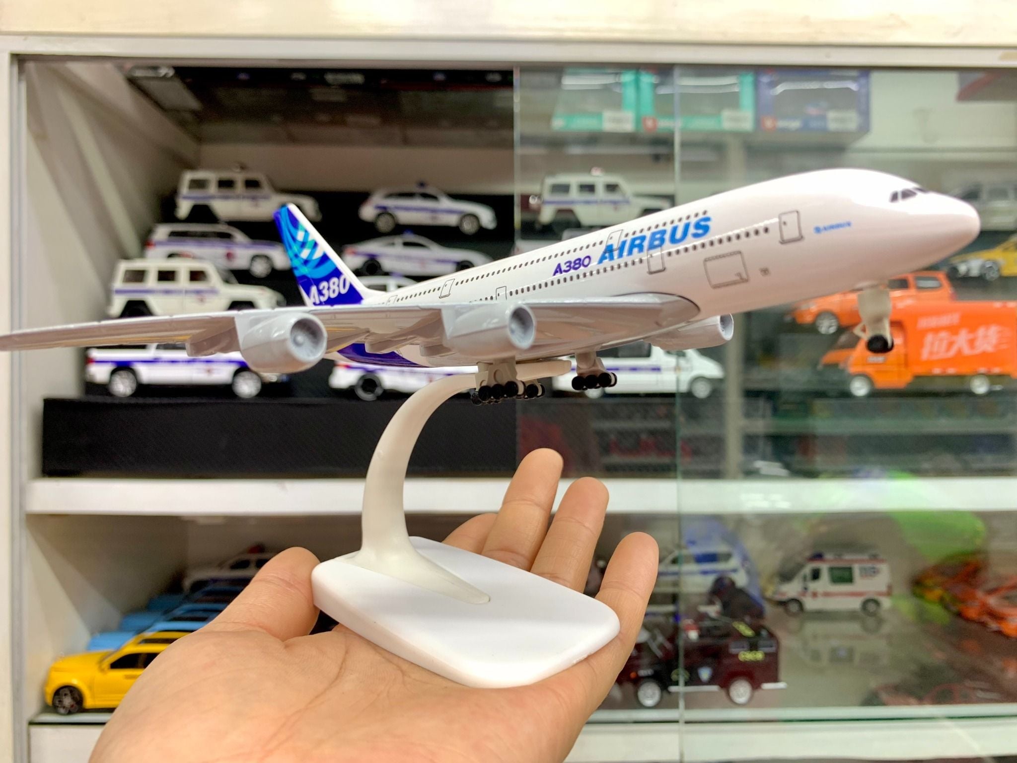  Mô hình máy bay USA Airbus A380 20cm MB20045 