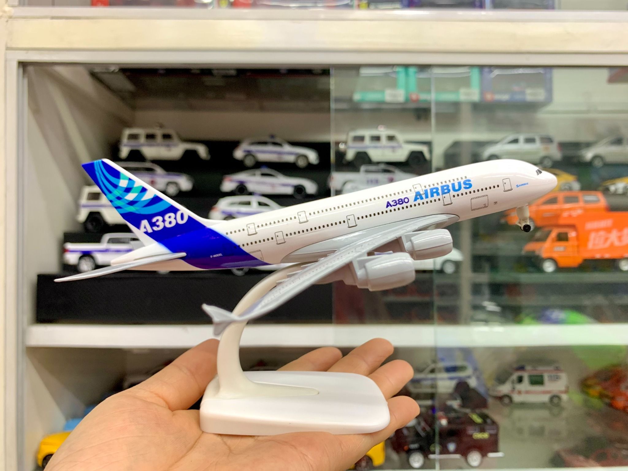  Mô hình máy bay USA Airbus A380 20cm MB20045 