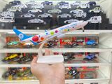  Mô hình máy bay China 9 Air.com Guangzhou Baiyun Boeing B737 20cm có bánh xe MB20059 