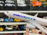  Mô hình máy bay WestJet Boeing B737 có bánh xe 20cm MB20067 